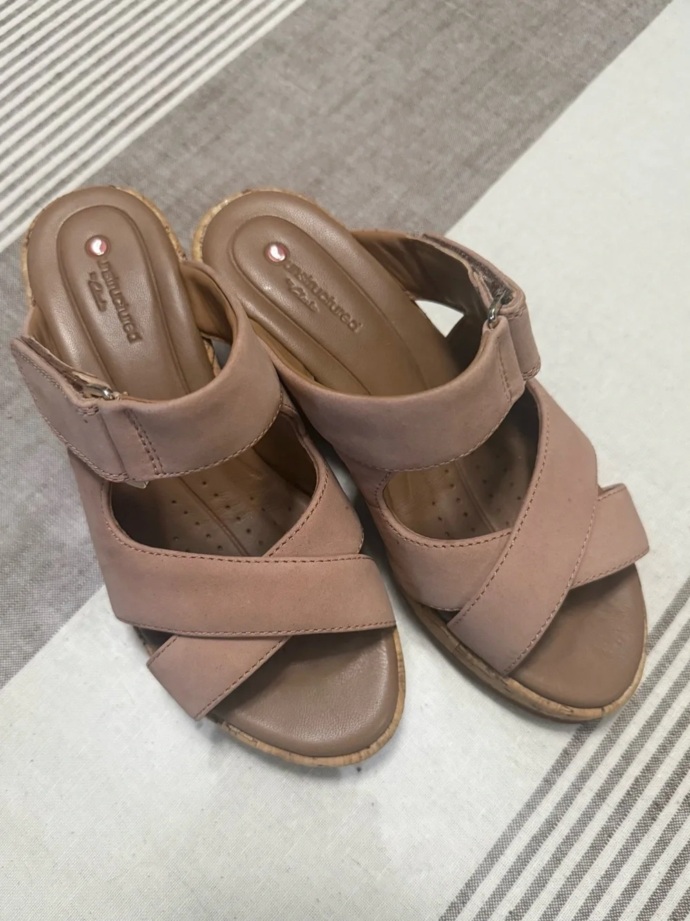 Unstructured By Clarks Women's  Soft pink-taupe leather sandals